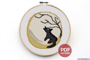 Wolf Howling at Moon CrossStitch Pattern